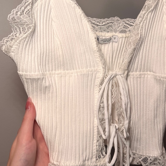 Zara Ivory Lace-Trimmed Ribbed Camisole - Picture 2 of 4